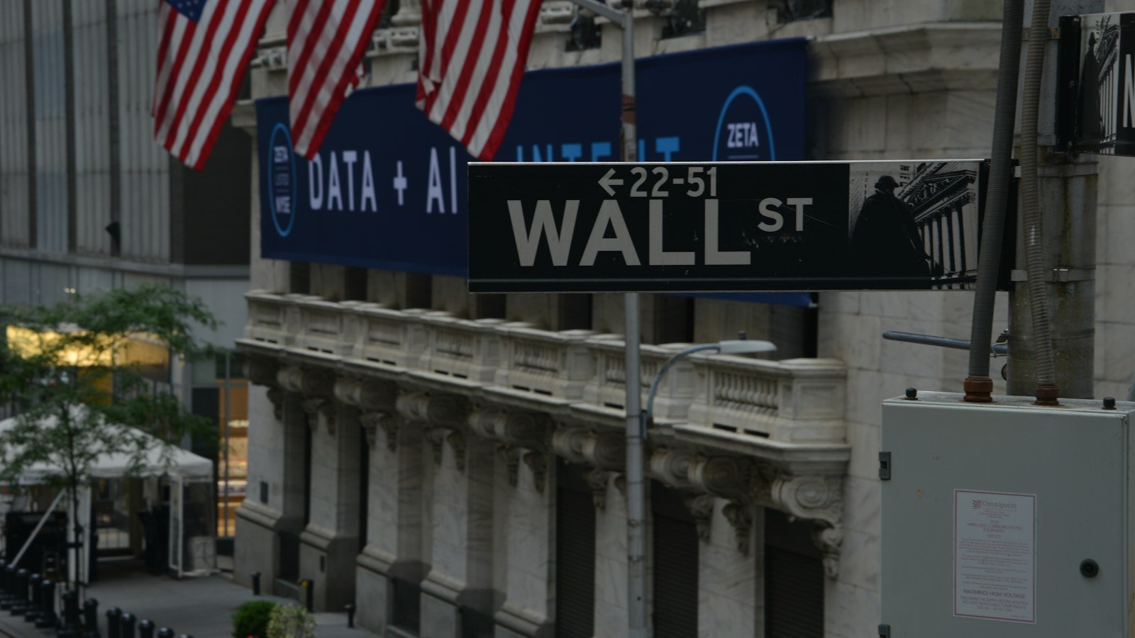 Wall Street street sign in New York City, representing the big-bank earnings and CPI week